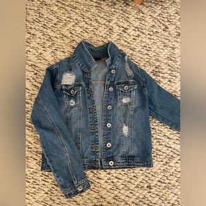Jean Jacket, distressed, Ripped, used
